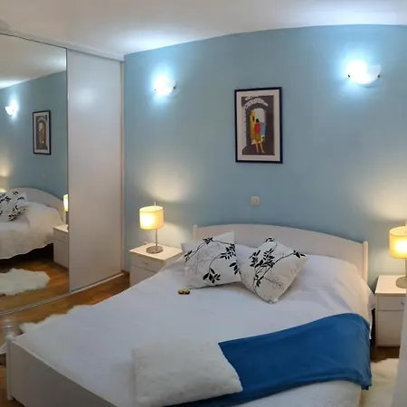 Pina Apartmán