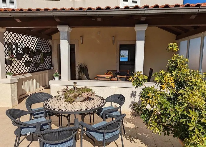 Pina Διαμέρισμα Λομπάρδα